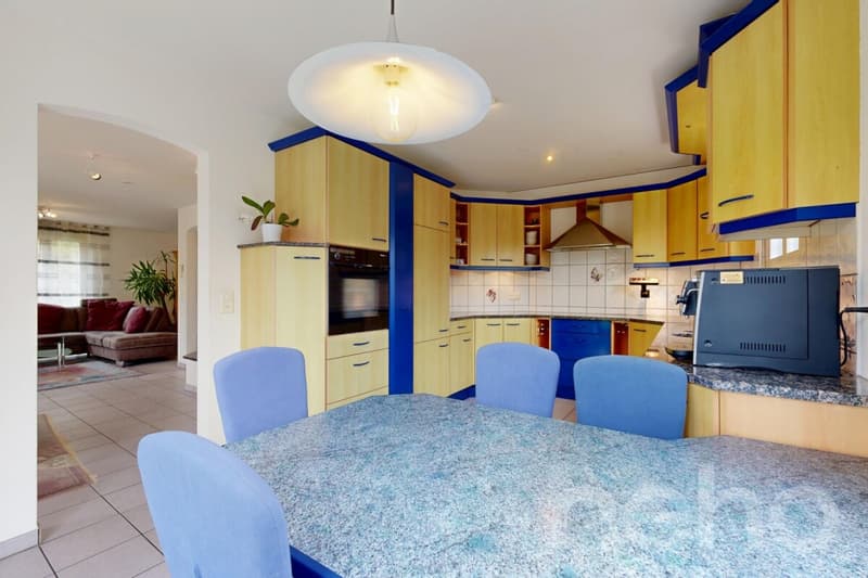 Stylish 6.5-room house in elevated location with far-reaching views (8)