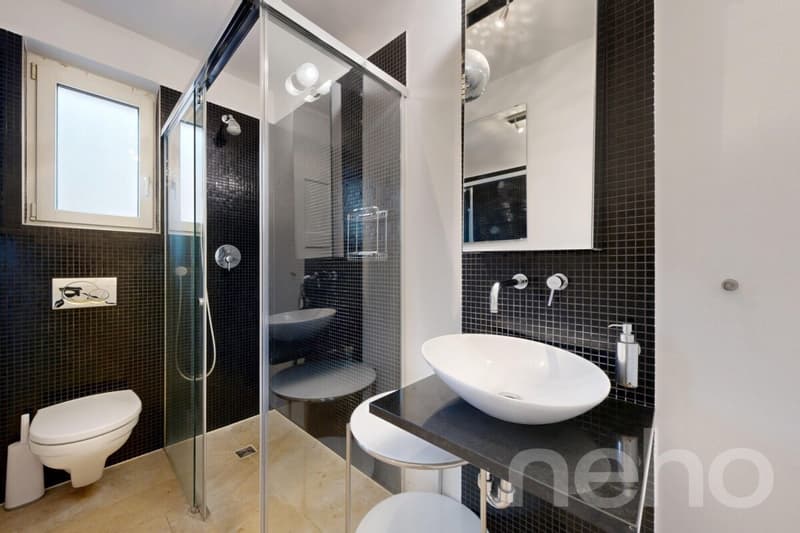 Stylish 9-room house with a view and old-building charm (8)