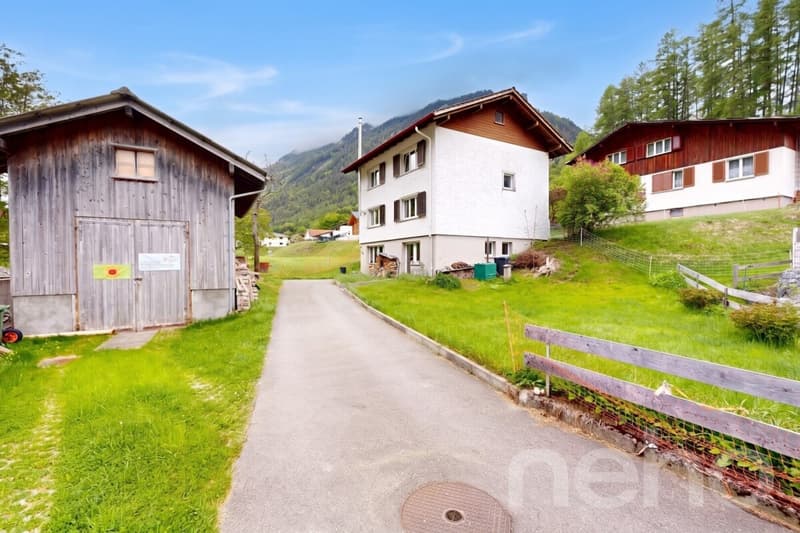 Modernized single-family house with shed, garden, and mountain views (2)