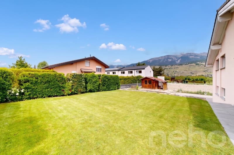 Bright family villa with large volumes in Bramois (1)
