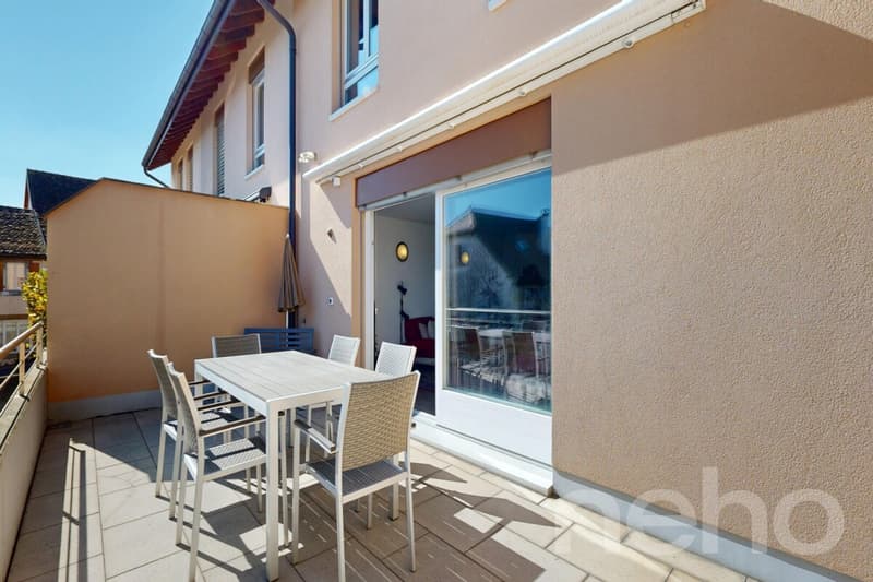 Spacious house with spectacular panoramic views of the lake and the Alps (3)