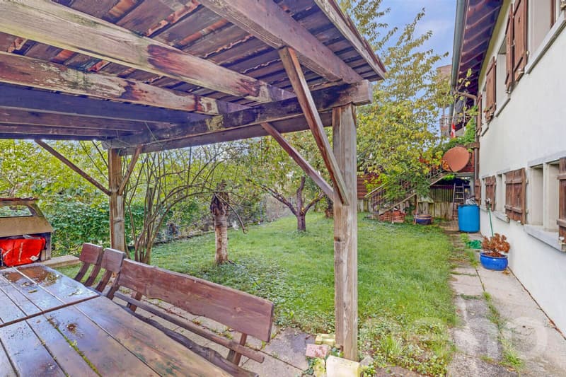 Casa a schiera di 6,5 locali con dependance (10)