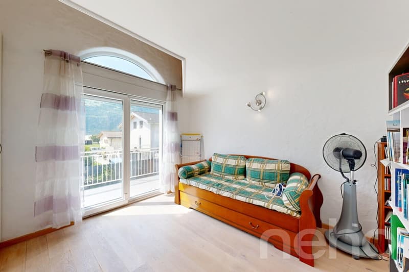 Beautiful Villa 6.5 of 190m² with recent pool and garden (9)
