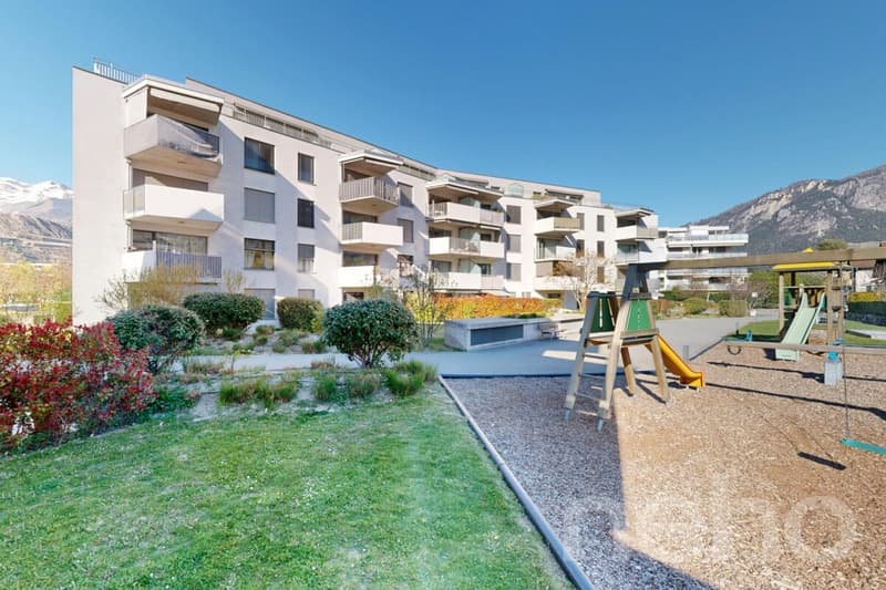 Beautiful 3.5-room apartment on the top floor in Sion with large terrace (8)