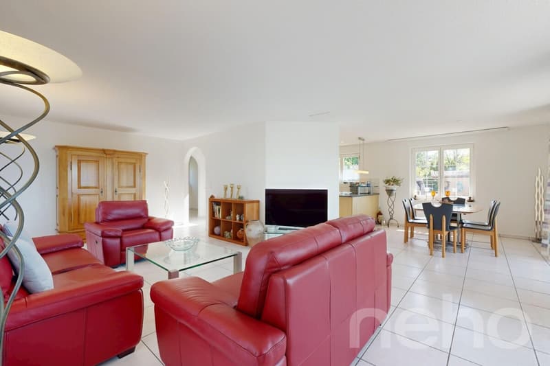 Attractive 5.5-room single-family house with unobstructed views (3)