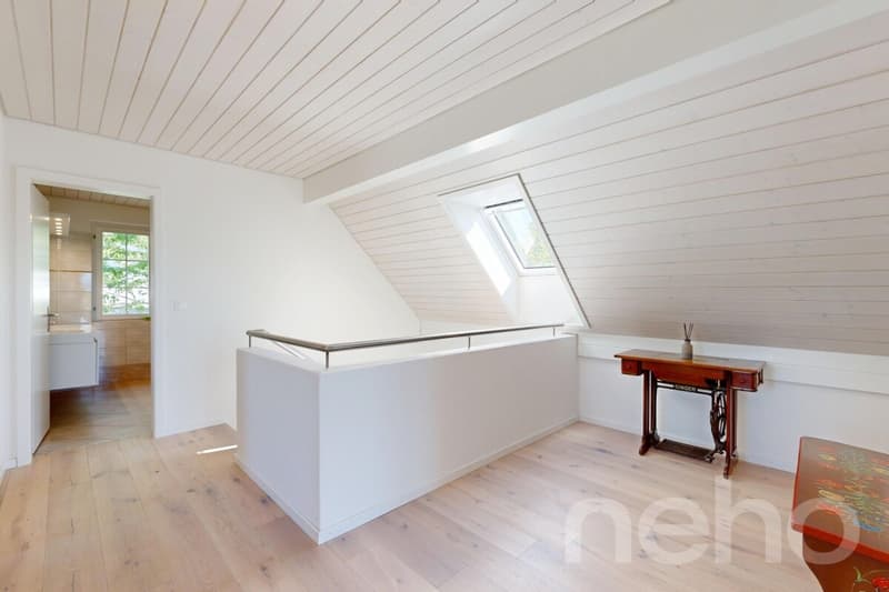 Attractive 5.5-room single-family house with unobstructed views (8)