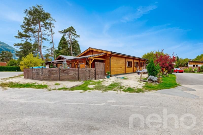 Splendid wooden house just two steps from the lake (4)