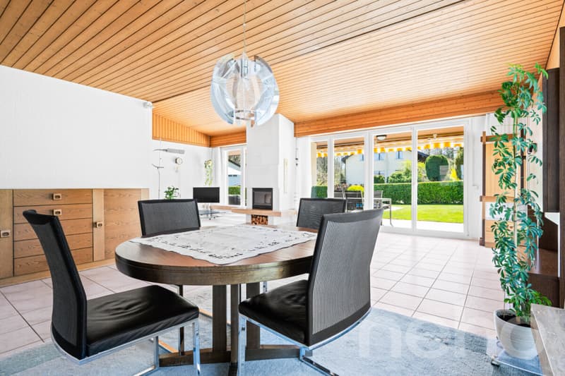 5,5 locali. Paradiso familiare con piscina, grande giardino e privacy (3)
