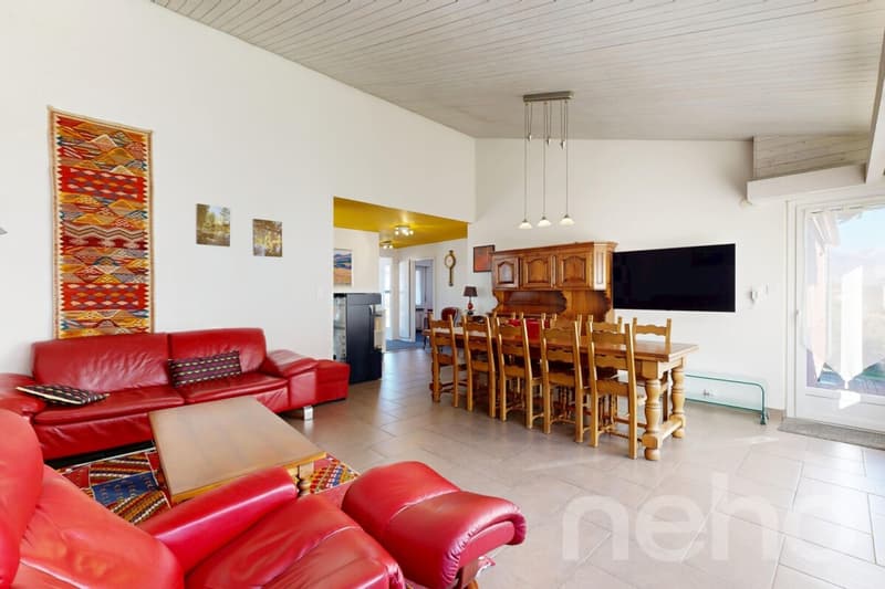 Family villa with 6.5 rooms in Charrat (12)