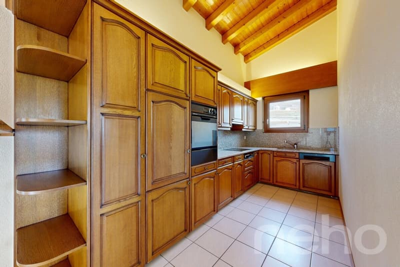 Attic 4-room apartment in the heart of Conthey - Generous terraces (5)