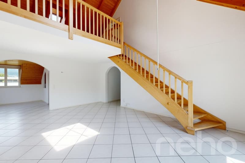 Spacious maisonette with gallery, Aare view, and Swedish stove (1)