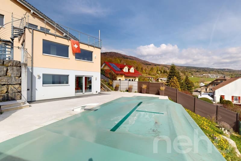 Passive house with studio, pool and open view (4)
