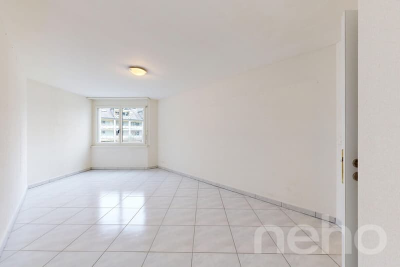 Appartement lumineux 3.5 pièces avec balcon et belle vue (8)