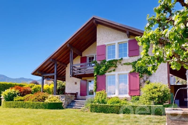 Belle maison familiale avec vue dégagée sur le lac et les Aples (2)