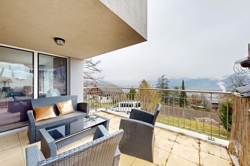 Exclusive: Minergie Villa with two apartments (1)