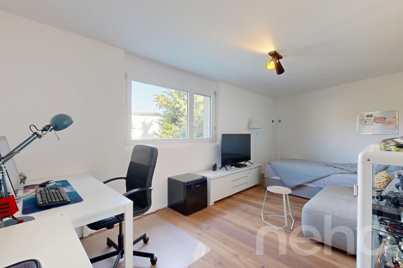 Top maintained 5.5-room single-family home with beautiful garden in 8213 Neunkirch (7)