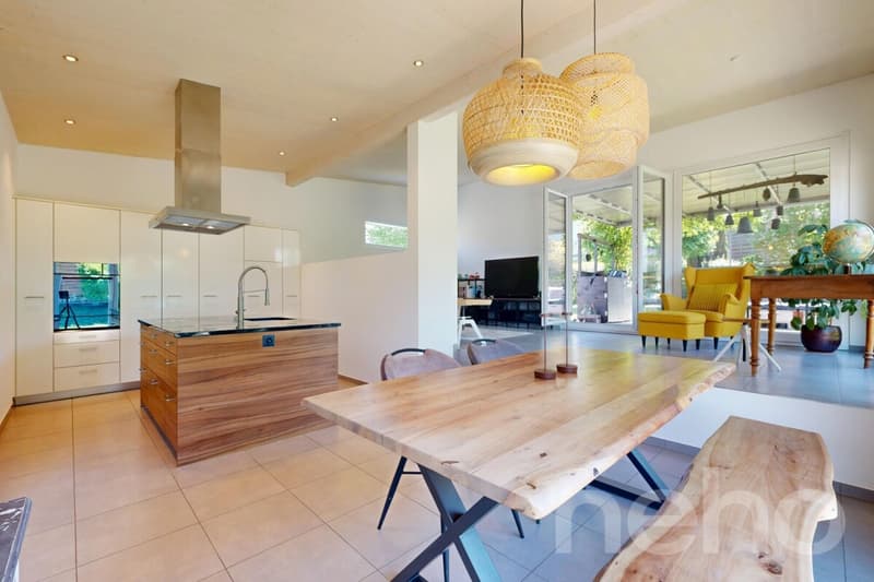 Top maintained 5.5-room single-family home with beautiful garden in 8213 Neunkirch (4)