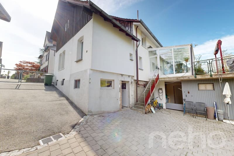 Charming 5-room corner row house in a desirable location in Bottighofen (3)