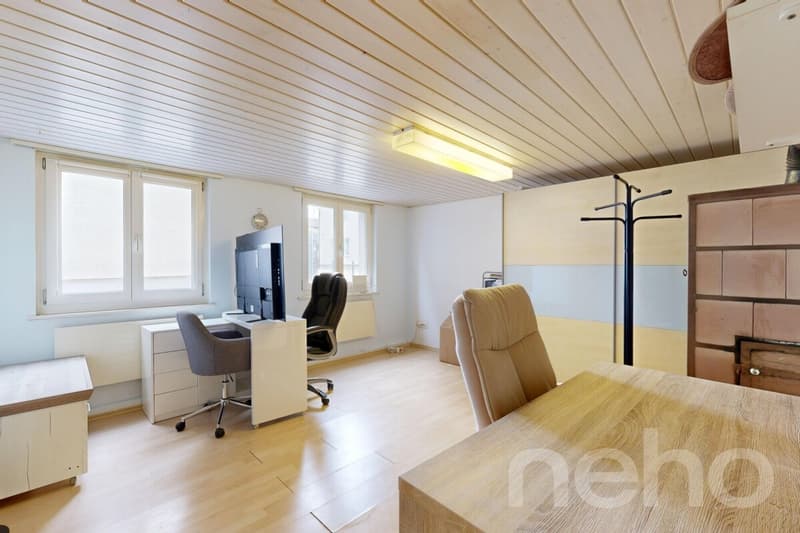Charming 5-room corner row house in a desirable location in Bottighofen (7)