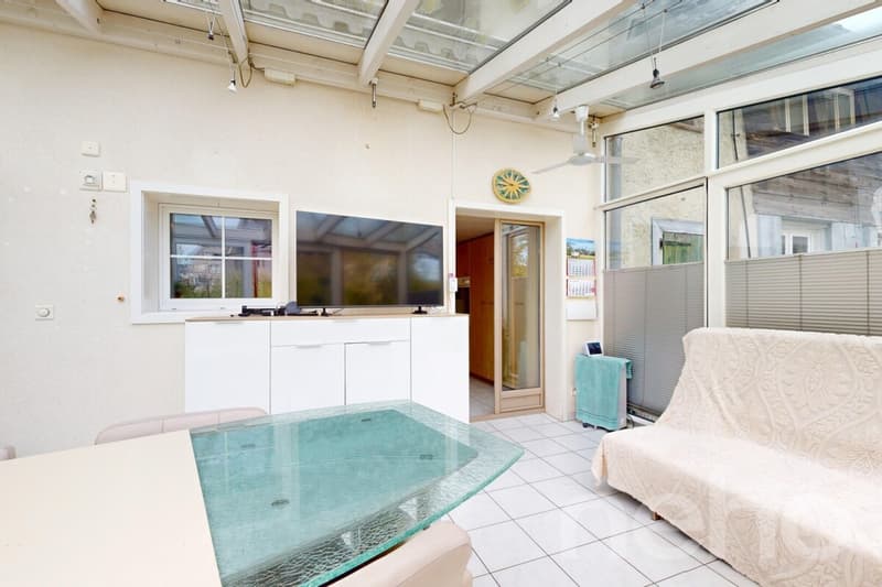 Charming 5-room corner row house in a desirable location in Bottighofen (12)