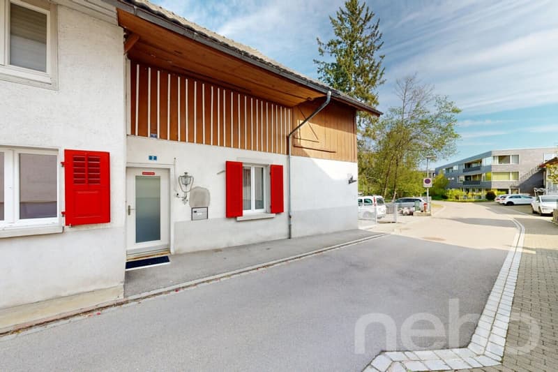 Charming 5-room corner row house in a desirable location in Bottighofen (2)