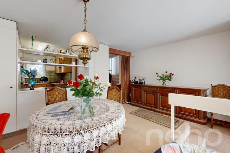 Charming semi-detached house with sunny garden in Unterengstringen (2)