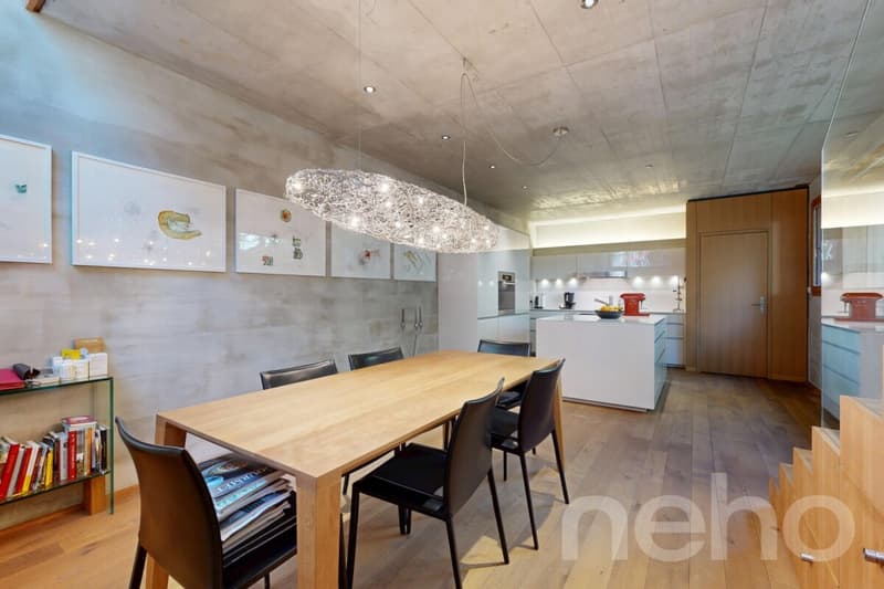 Modern Home with Garden, Garage & Welcoming Ambiance (5)