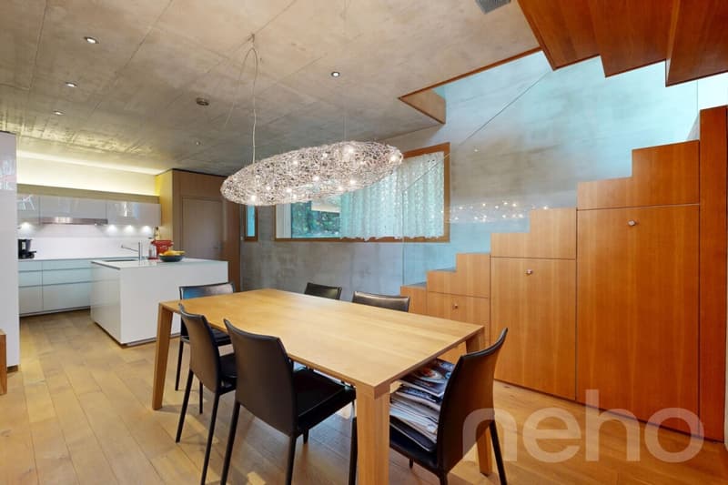 Modern Home with Garden, Garage & Welcoming Ambiance (3)