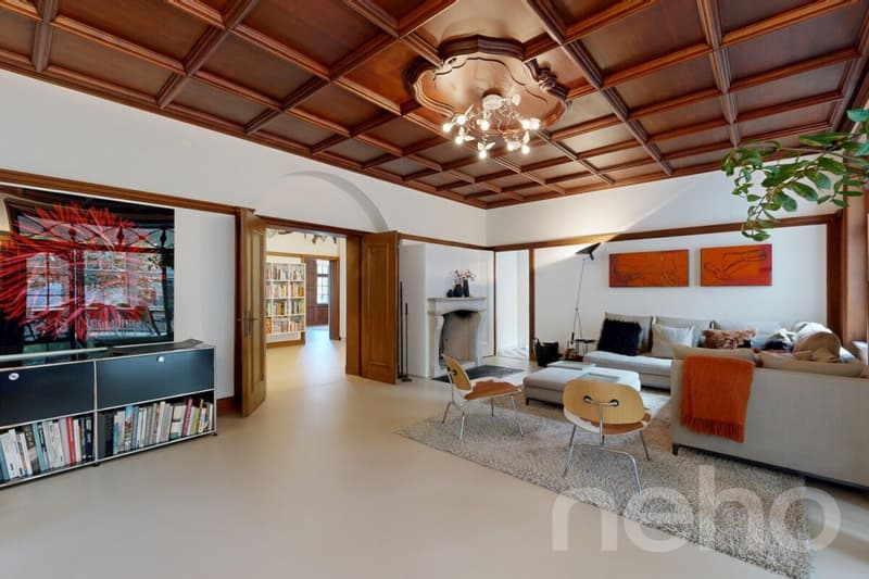 Spacious 6-room apartment with historic charm (in building rights) (3)