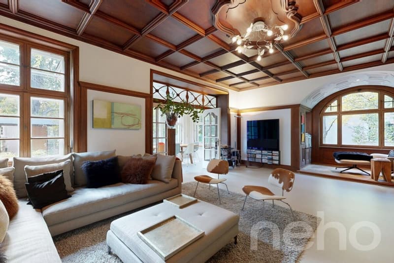 Spacious 6-room apartment with historic charm (in building rights) (2)