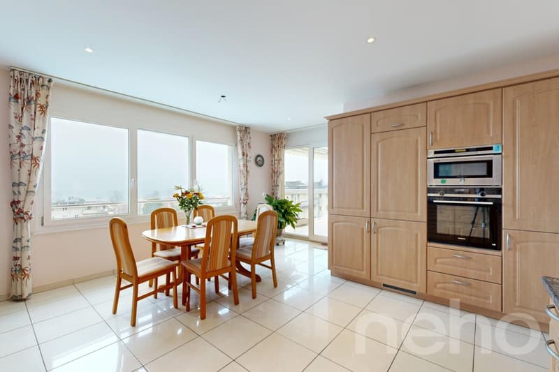 Duplex de prestige avec vue panoramique sur le lac Léman et les Alpes (9)