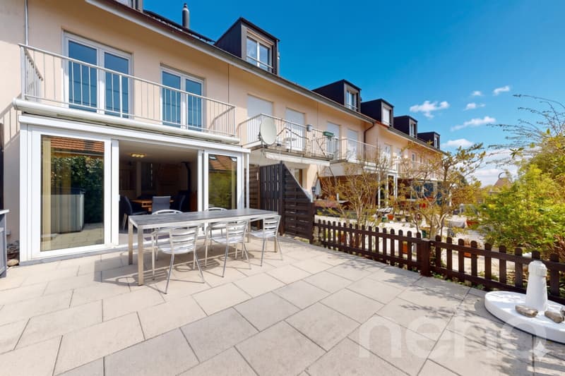 Beautiful semi-detached house with large terrace (1)