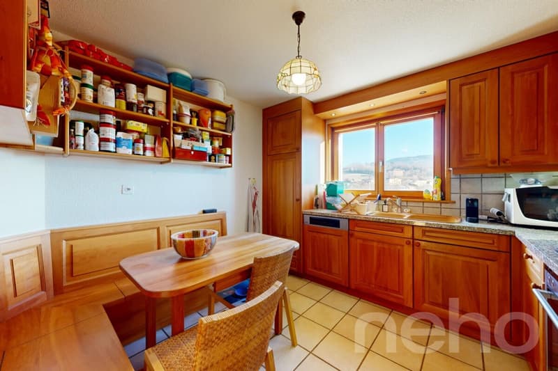 Charming villa with unobstructed view of the Alps and the lake (7)