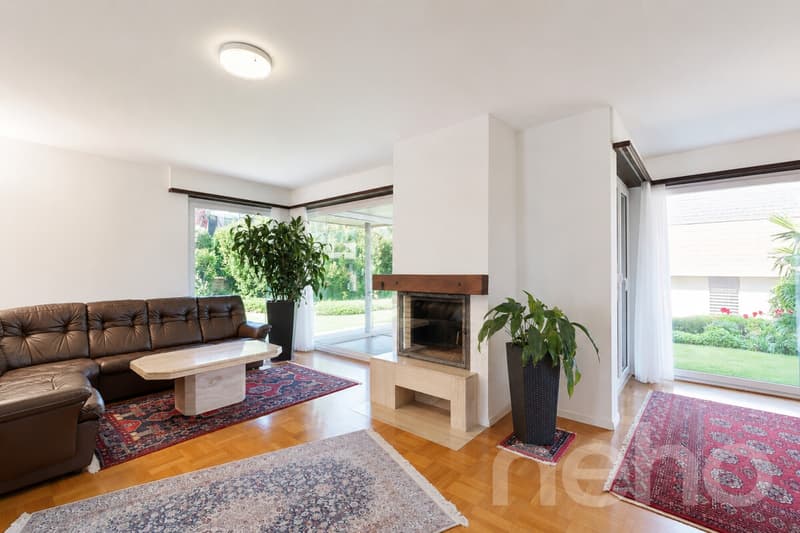 Spacious 6.5-room single-family house on the edge of the building zone (in building rights) (2)