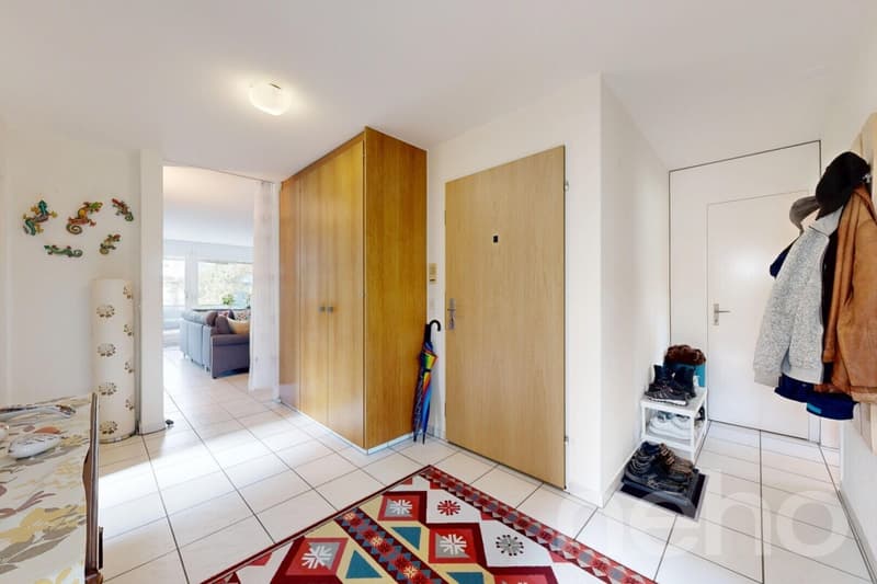 Stylish 4.5-room apartment with balcony in Nidau (5)