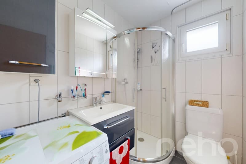 Stylish 4.5-room apartment with balcony in Nidau (9)