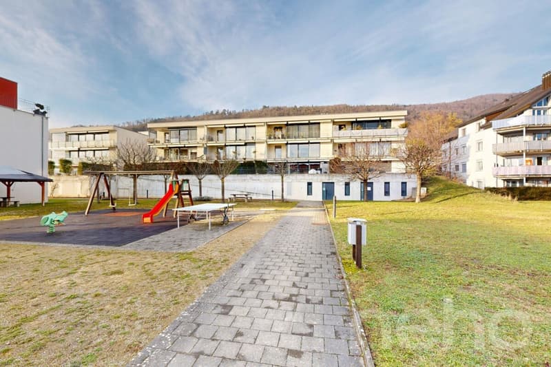 Belle vue sur le lac pour cet appartement lumineux et spacieux ! (11)