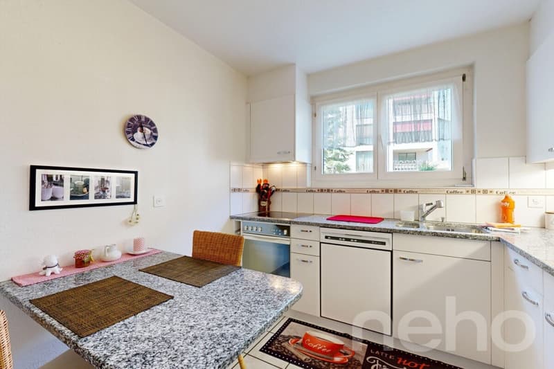 Charming property with 3 apartments and idyllic garden complex in a preferred location (5)