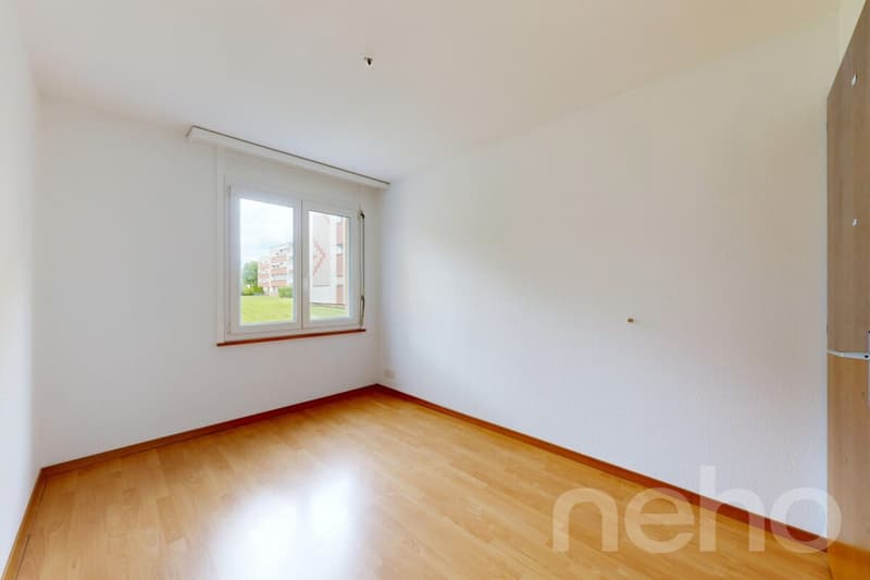 Large 4.5-room apartment on the ground floor (7)