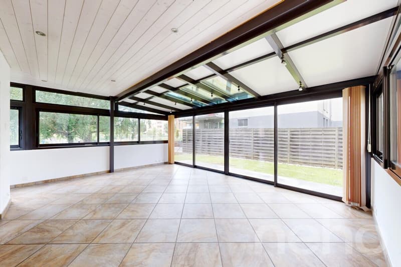 Large 4.5-room apartment on the ground floor (11)