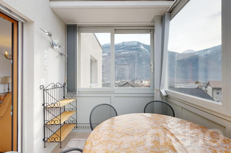 Exclusive: Bright 3-bedroom crossing apartment (5)