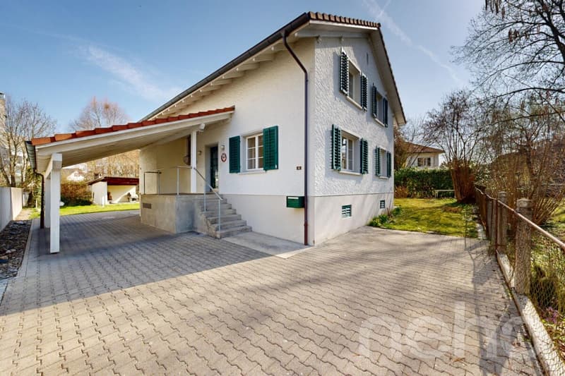 Maison unifamiliale spacieuse avec jardin au centre (11)