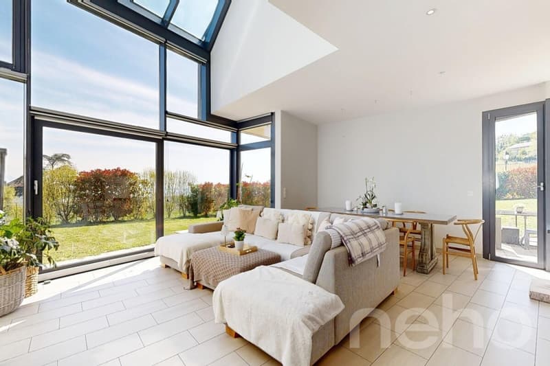 Contemporary house with exceptional volumes and lake and Alpine views (5)