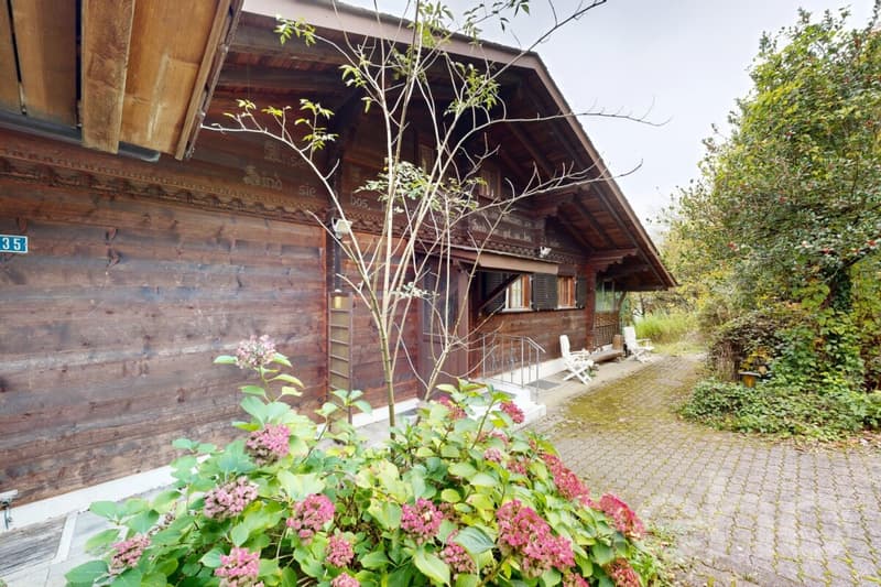 Attractive building plot in a sunny location (7)