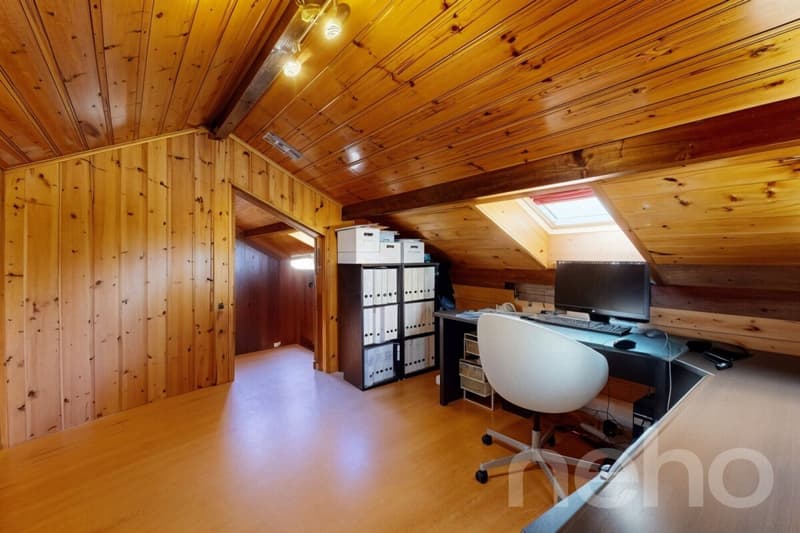 Chalet familial avec studio indépendant et terrain de 1 085 m² (10)