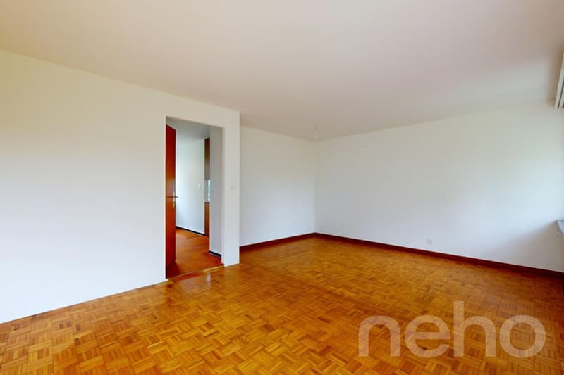 Reihenhaus mit Garten und Modernisierungspotenzial in Reinach (12)