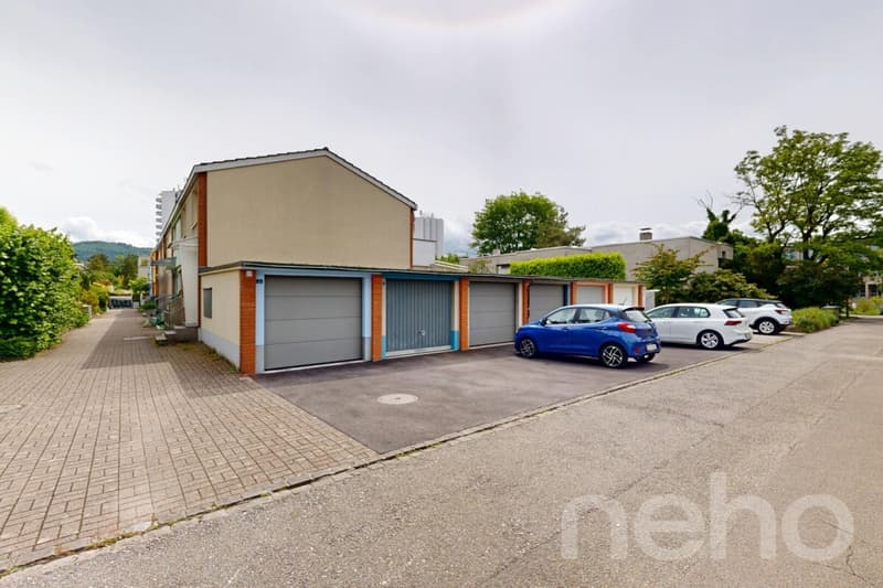 Reihenhaus mit Garten und Modernisierungspotenzial in Reinach (3)