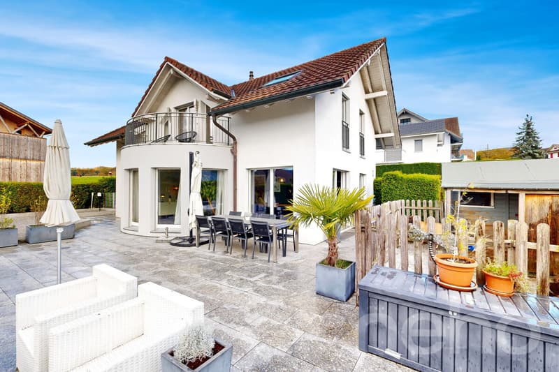 Light-filled 5.5-room single-family house (3)