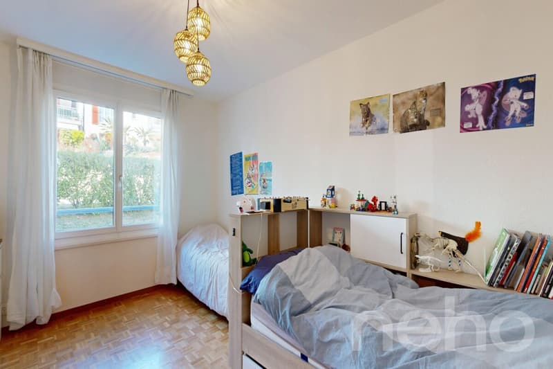 Venez visiter ce très bel appartement avec sa vue sur le lac ! (7)