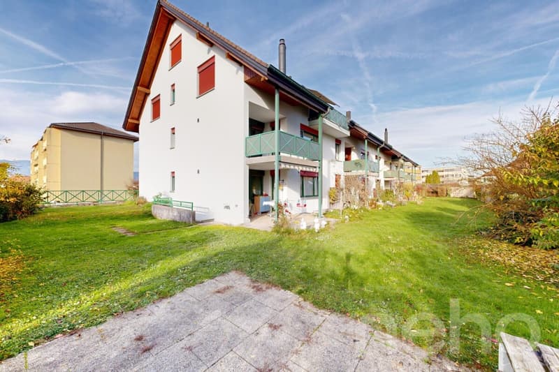 Appartement spacieux avec galerie en centre-ville (3)